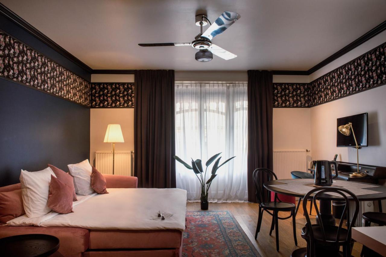 Hotel Craves